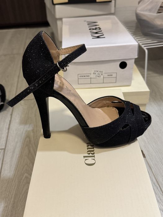 Vand pantofi dama cu toc inalt negri 35