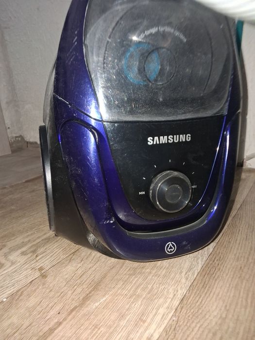 Продам пылесос в нерабочем состоянии