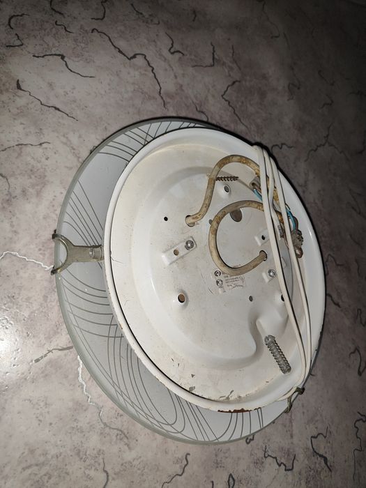 Плафон для туалетной комнаты