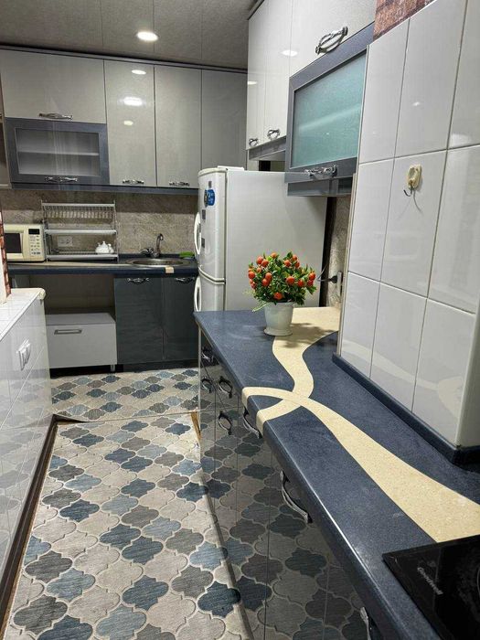 Дружба. Қоратош махалла 5.3.12 arzon uy qidirvotganlar uchun