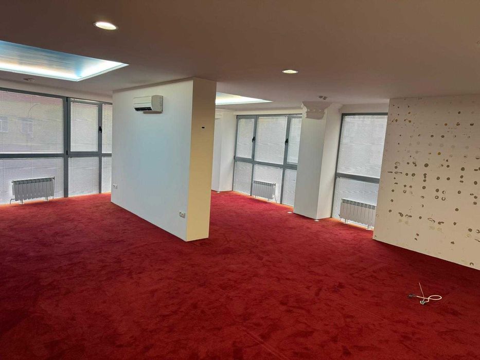 Офис 4.2 под наем в Младост-2 64м2