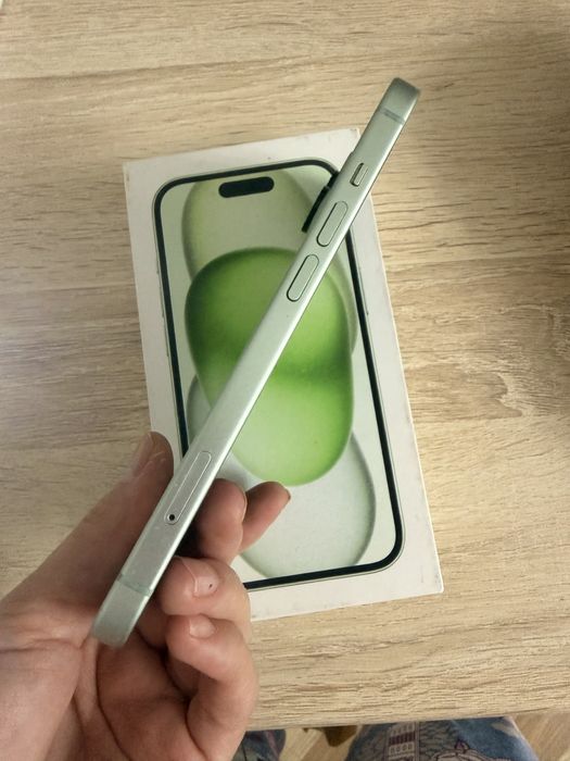 Продам Iphone 15