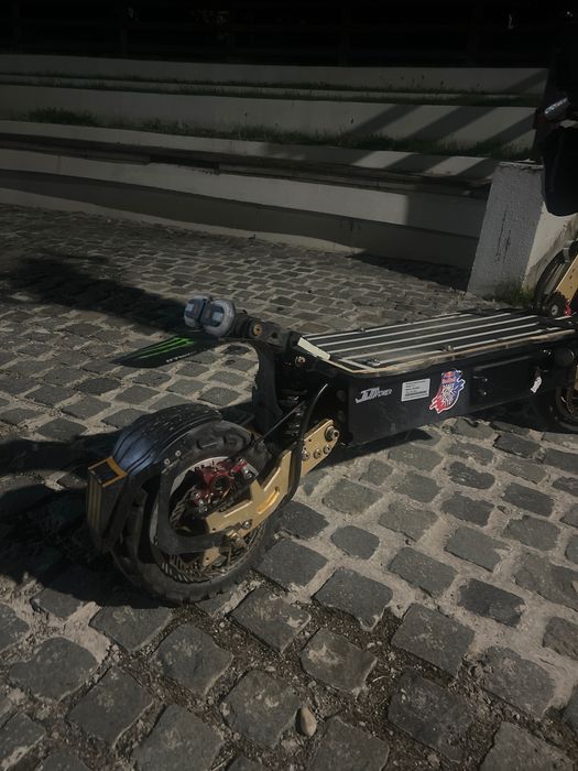 Ezotron Z500 trotineta electrică