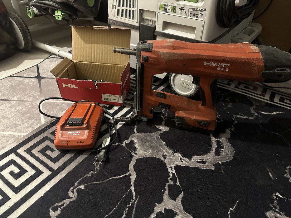 Продам пневмопистолет Хильти Hilti