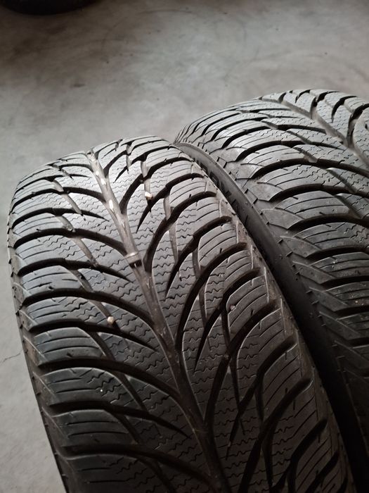 2 Anvelopele m+s 195 55 r16 Uniroyal