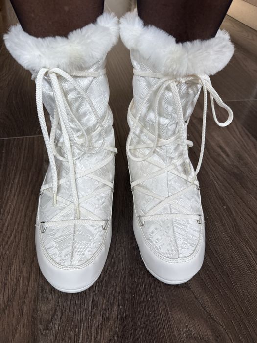 moon boot albi femei