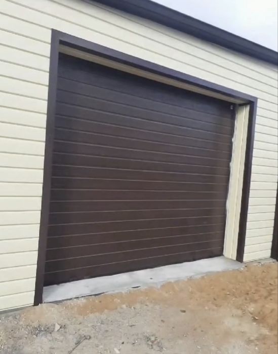 Секционные гаражные ворота