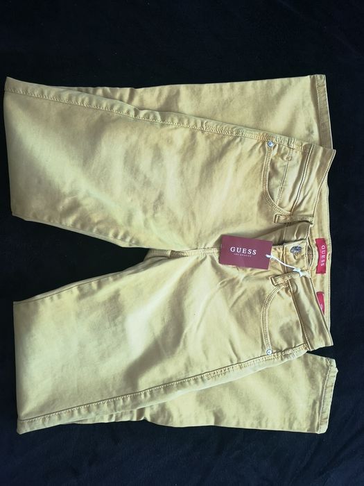 Guess нови дънки  номер 26