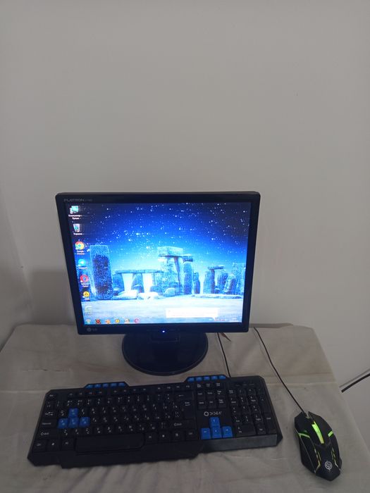 Kompyuter sotiladi srochna