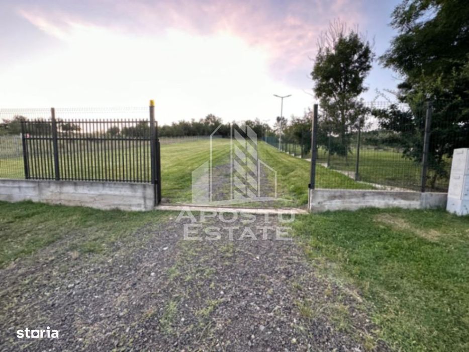 Casa de vacanta cu. teren 31.300  Nadas, 38 km de Timisoara.