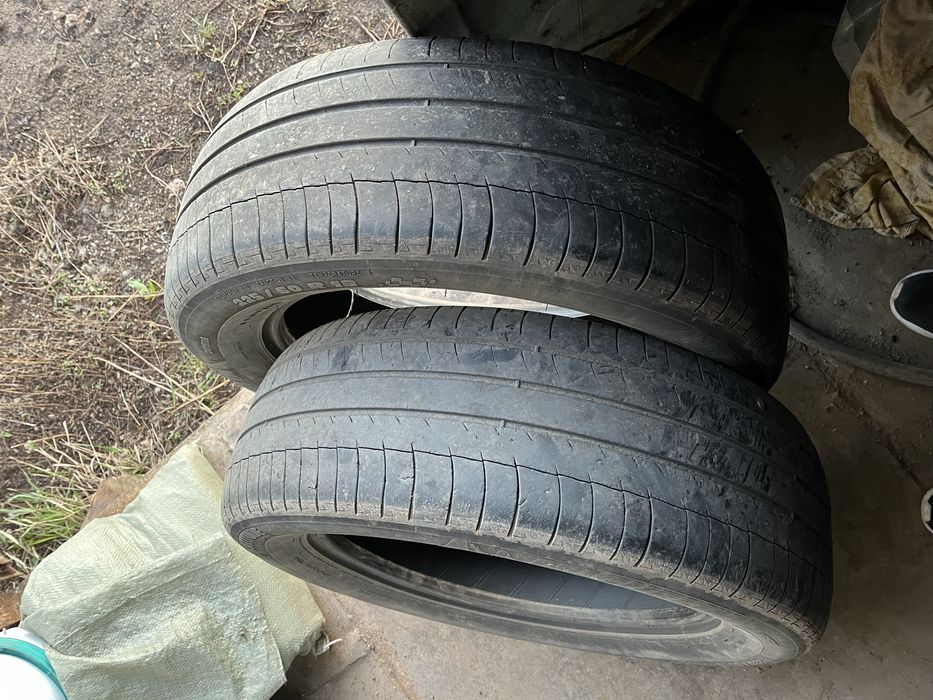 Продам шины Michelin 2 штуки