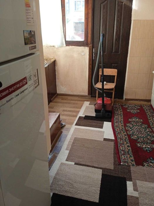 Тансикбой  2хона 1етаж Срочна Сотилади !!!