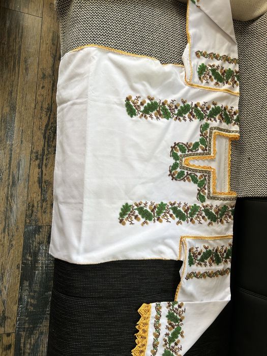 Ie , camasa traditionala