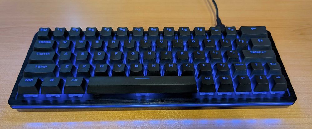 Механична клавиатура Mountain Everest 60 RGB с Linear 45 Speed суичове