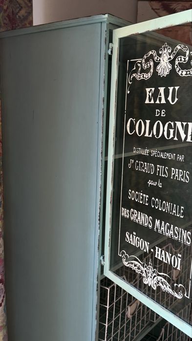 Продам шкаф Ashley