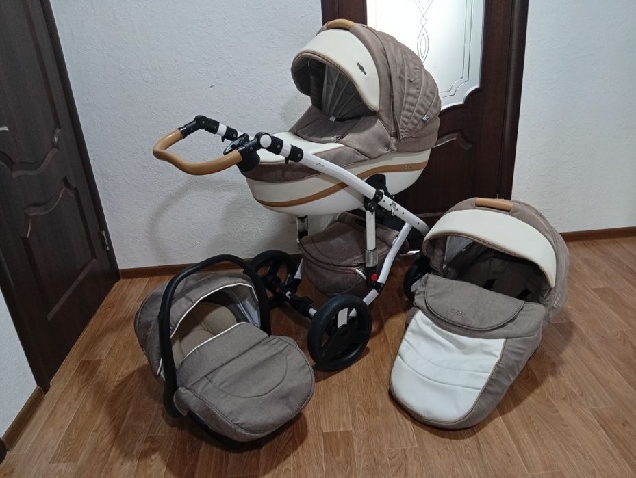 Коляска 3в1 Adamex Vicco