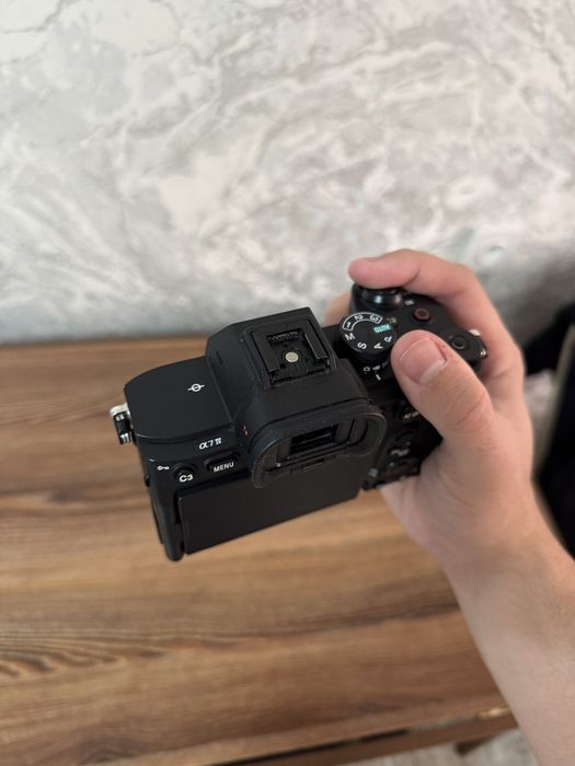 Sony A7IV в отличном состояний