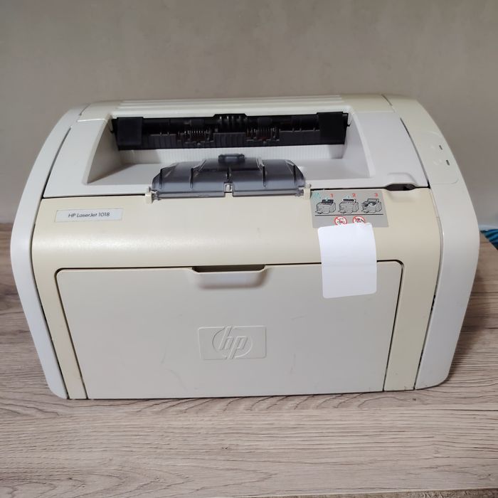 Принтер HP LaserJet 1018
