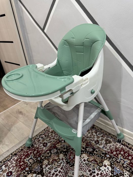 Стульчик для кормления ребенка