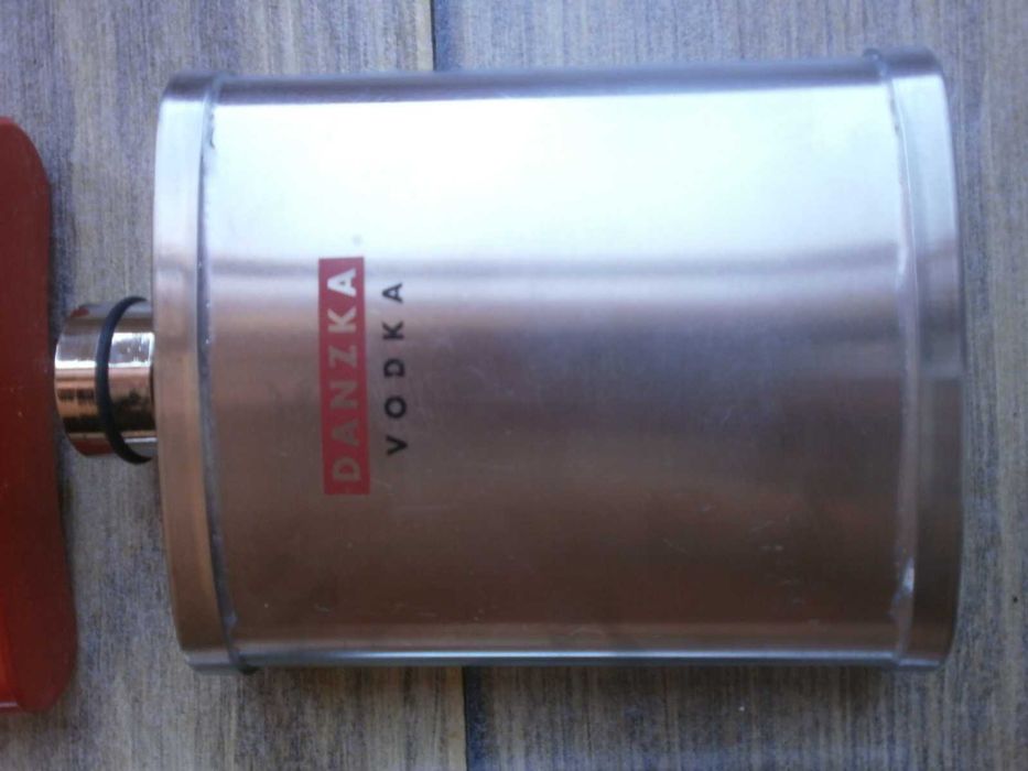 Колекция Джобна Бутилка, Манерка за алкохол