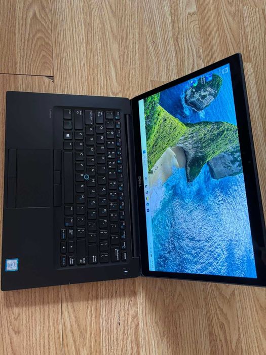 Лаптоп Dell Latitude 7480 14 инча (i5-7300U/8GB RAM/256GB SSD)