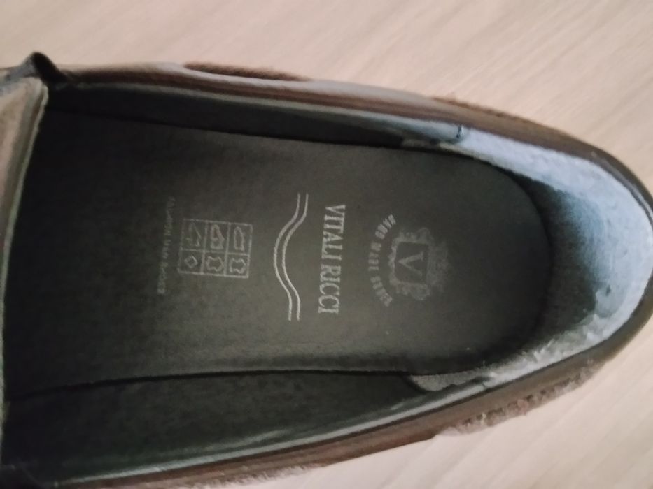 Продам мужские туфли