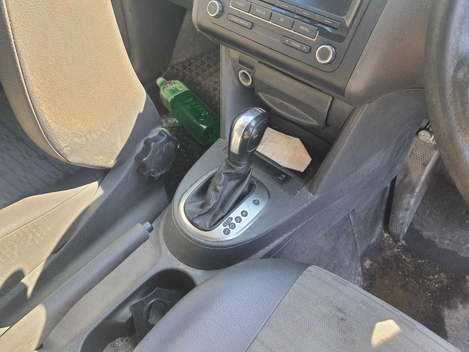 На части! VW Caddy 1.6 ТDI (CAYN)