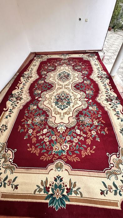 Продам срочно ковры в хорошем состояний