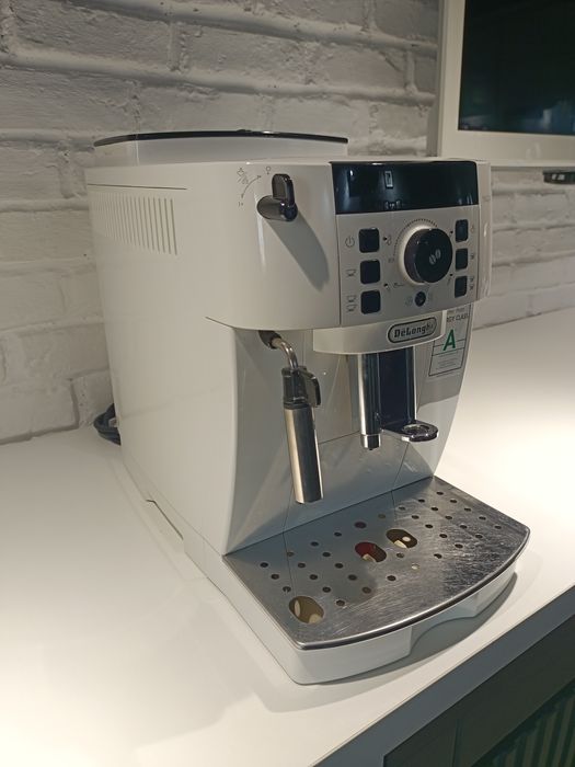 Espressor DeLonghi magnifica S