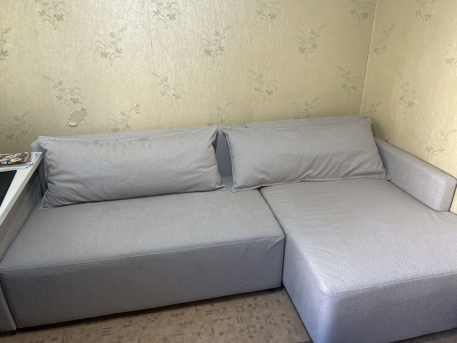 Продам новый диван