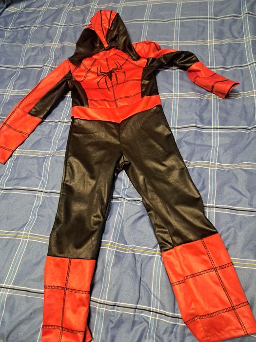 Продам карновальный костюм