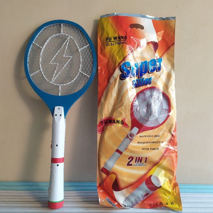 2 в 1 Антимоскит электрический на аккумуляторе с двумя фонариками