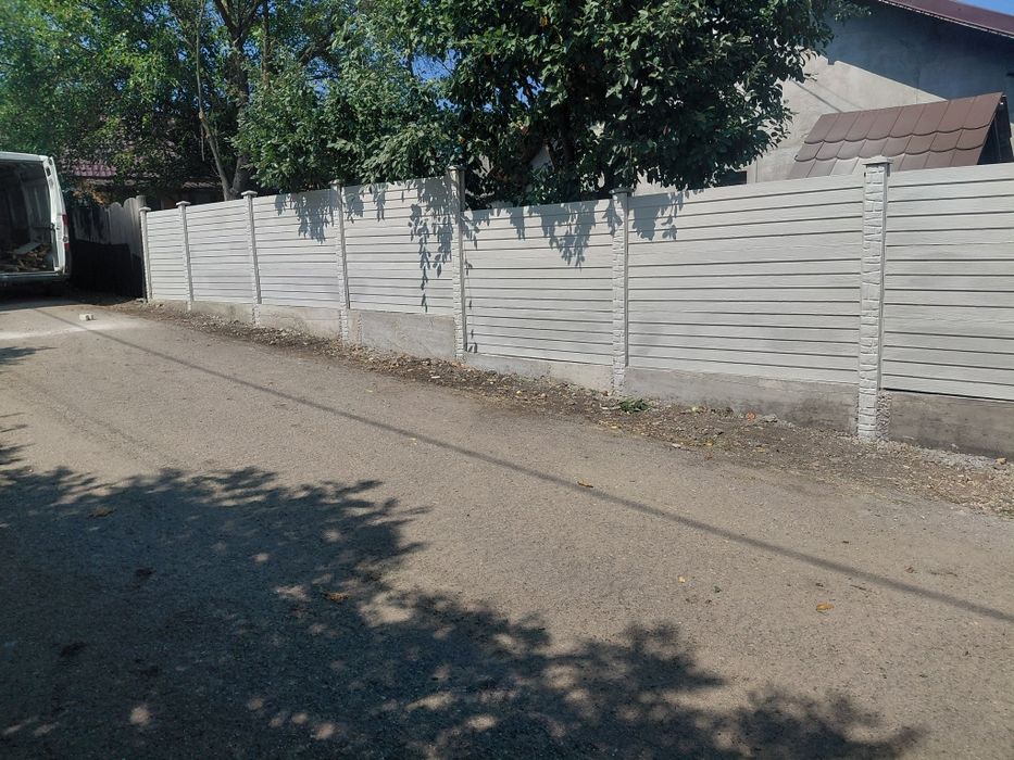 Producem si montam gard placi beton