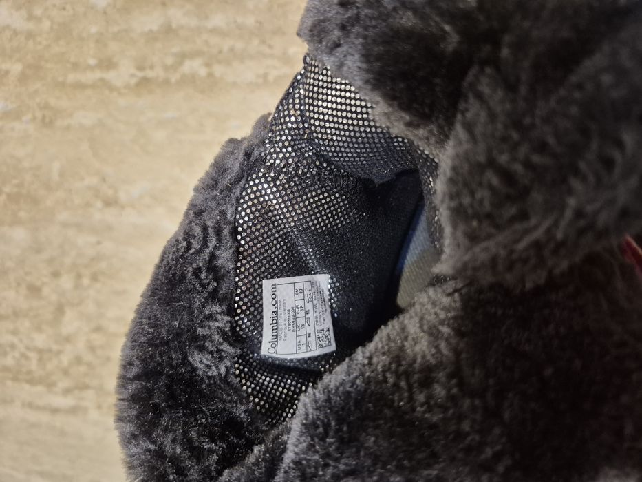 Vând cismulite Columbia mărimea 32