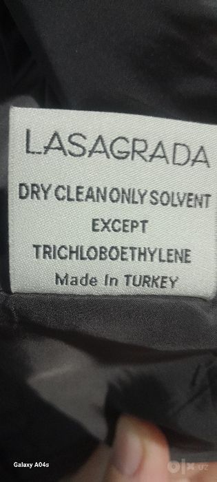 Куртка сотилади.Туркия.