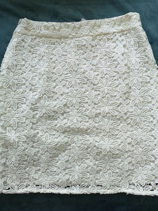 Fusta alba broderie Desigual