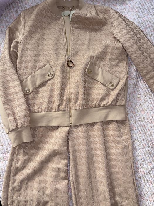 двойка от бренда LasaGrada