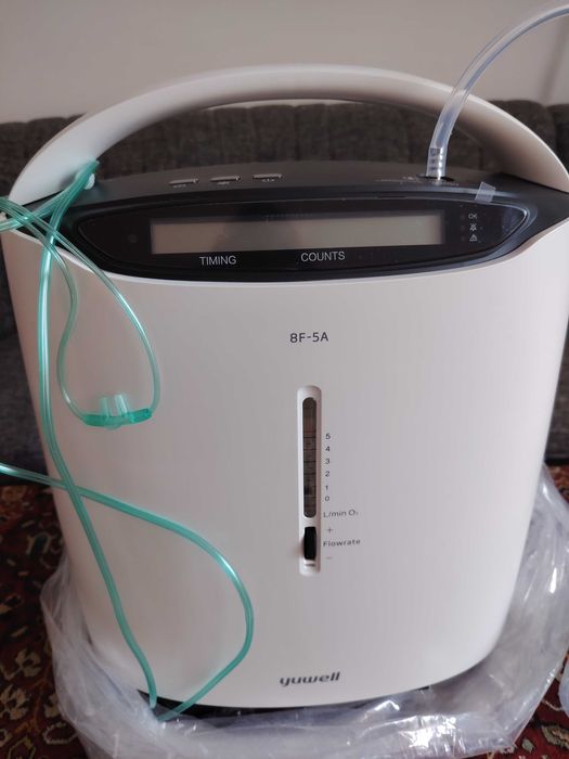 Vand concentrator de oxigen YuWell 8F-5A