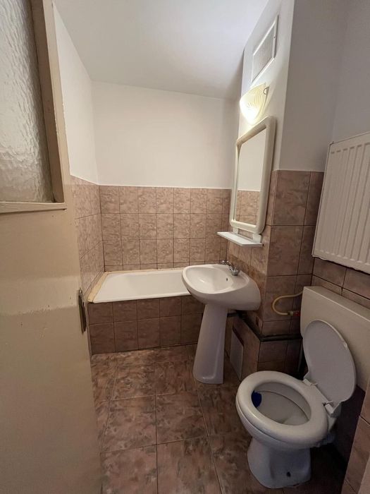 Garsoniera de inchiriat