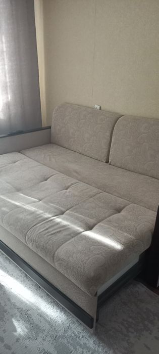 Продам диван недорого