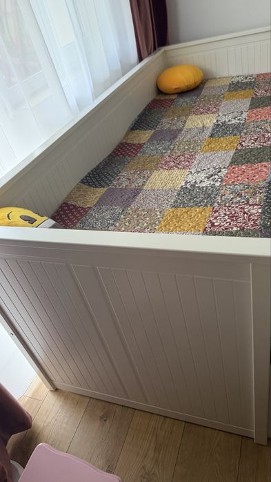Vand divan Ikea stare foarte buna