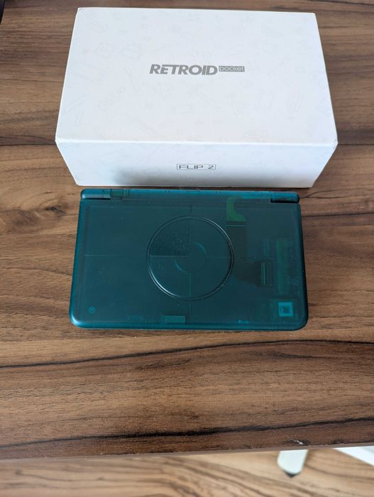 Retroid flip 2 почти новый