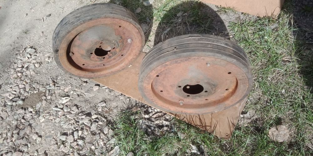 Продам  покрышка