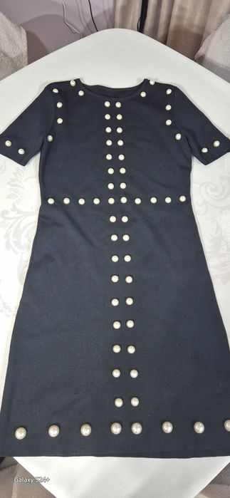 Продавам дамска рокля