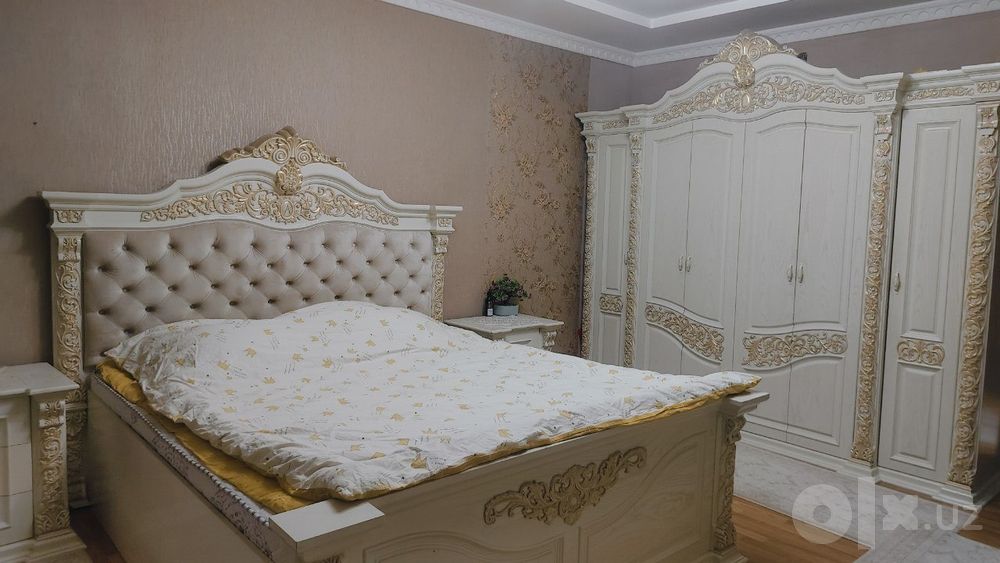 Mebel Nabor, 10 ta narsadan iborat