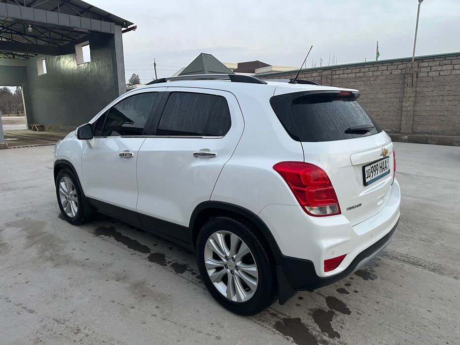 Автомобиль, Трекер