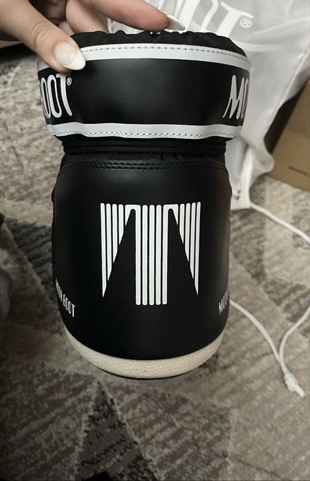 Moon Boots black