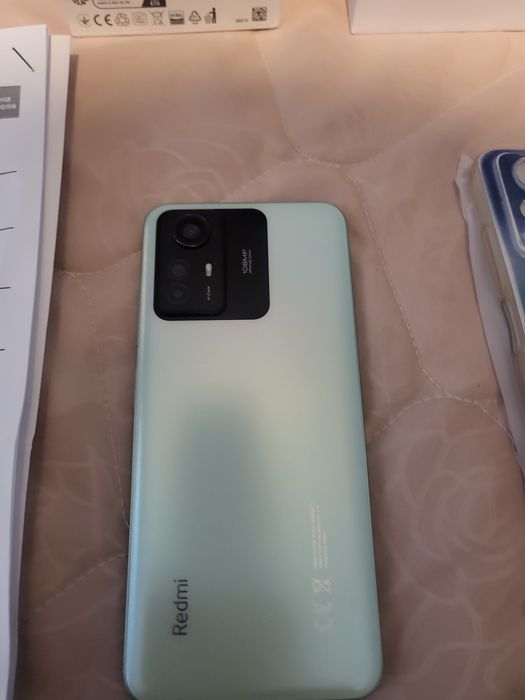 Телефон Xiomi Redmi note 12S