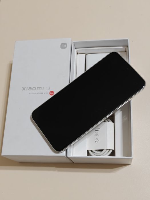 Xiaomi 13 256 gb Ram 12 5G EAC