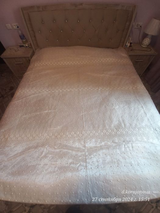 Spalni ucun oq pakreval